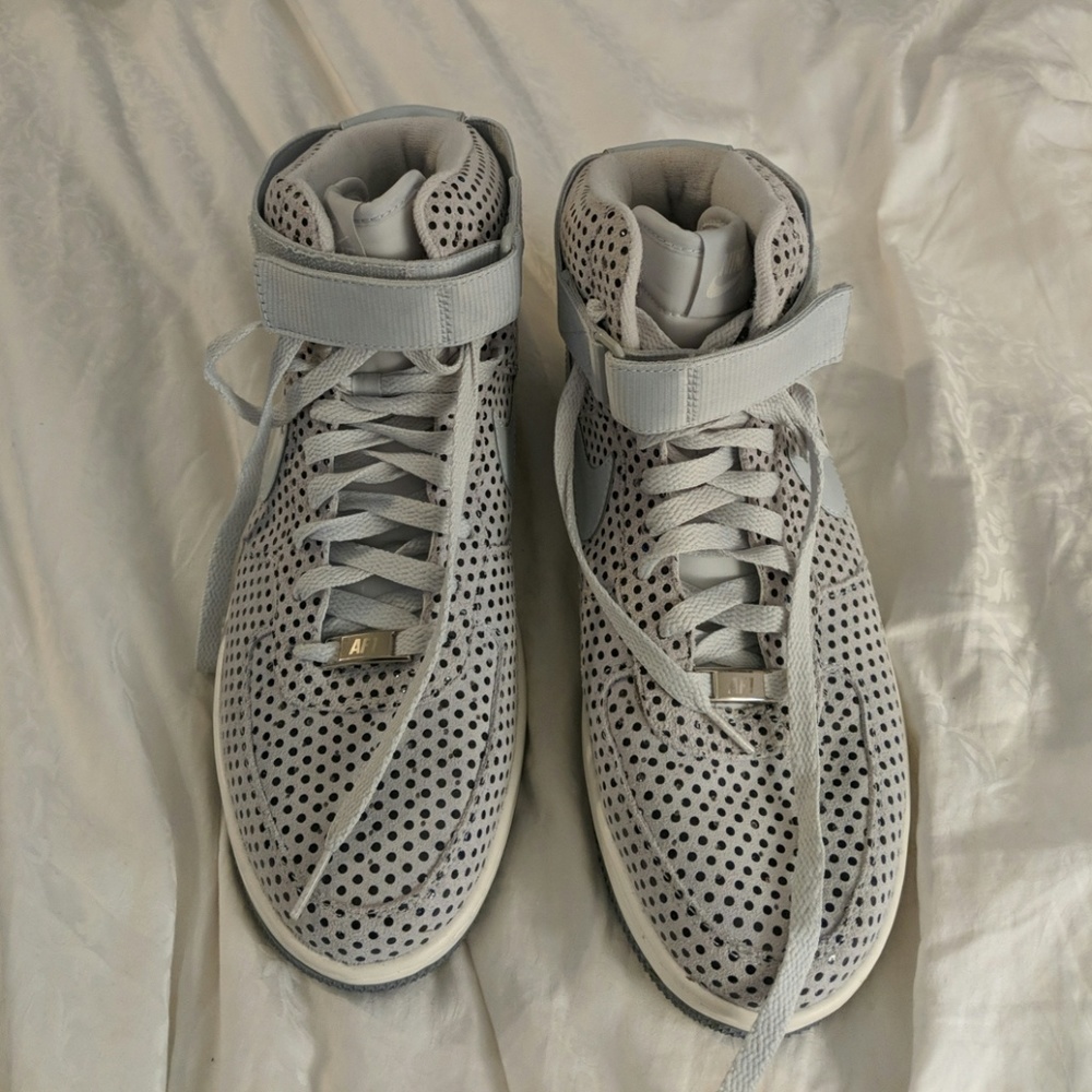 New, never worn Nike Air Force 1 High Tops